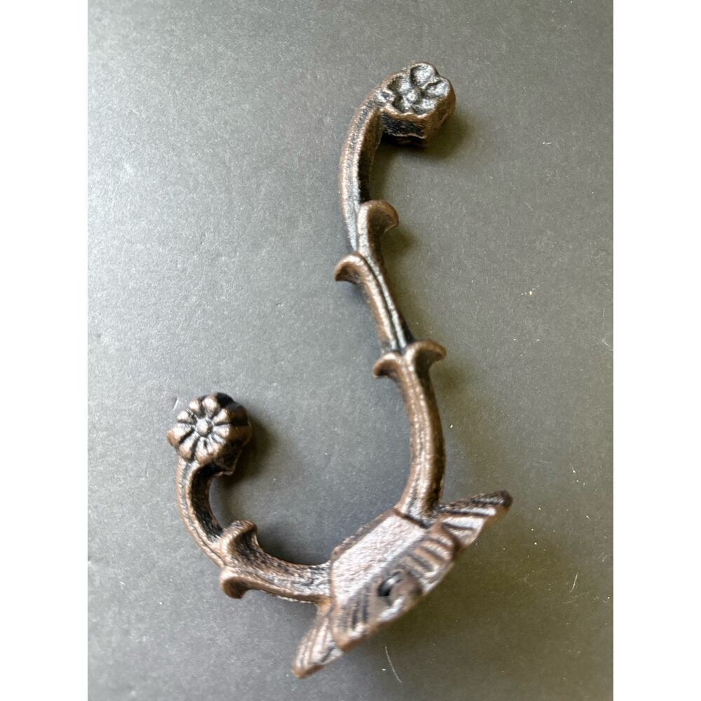 Vintage Cast Iron Wall Hook Hanger Decorative Cottagecore Victorian Farmhouse